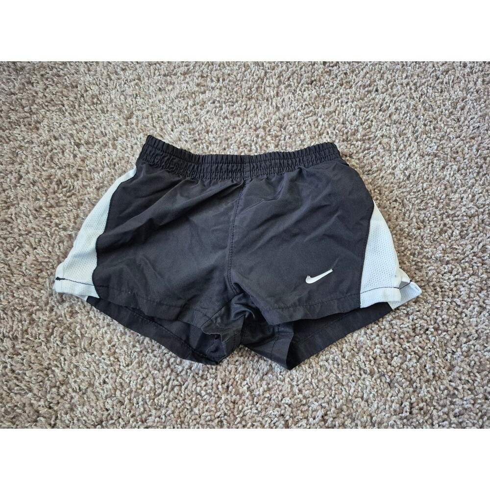 Girls nike shorts size 3T - black